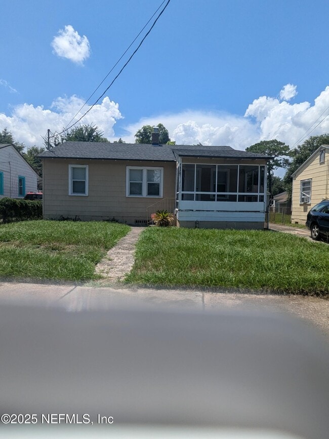 Building Photo - 7348 Wakefield Ave Rental