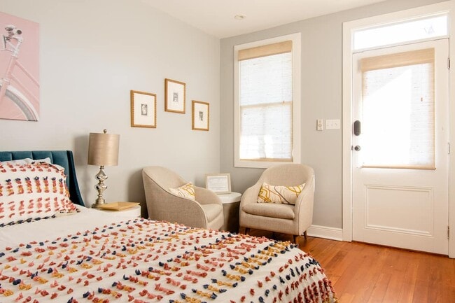 Photo - 716 Valence St