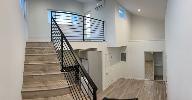 229 Granada Ave Unit Loft 3