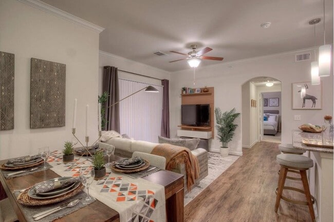 Photo - 1200 Estancia Pkwy Unit 1036