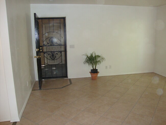 262 S Santa Fe Ave Unidad 262