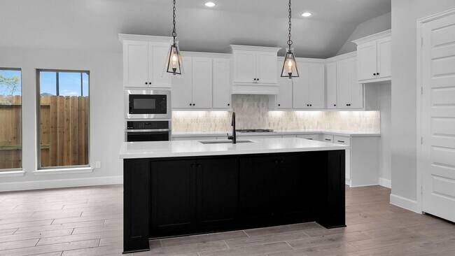 Photo - 5026 Albany Shores Ln