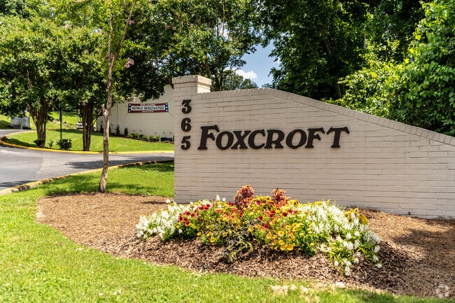 Entry Sign - Foxcroft Apartments