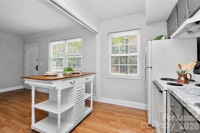 Photo - 1617 Fulton Ave Unit A