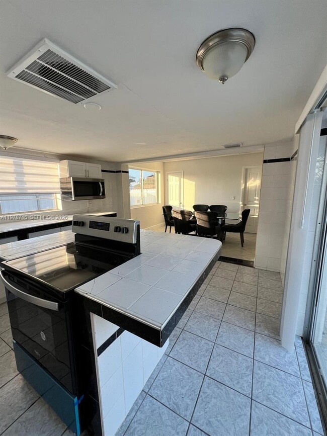 Photo - 20530 SW 115th Rd