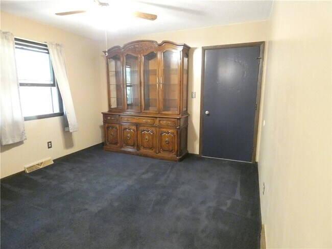 Photo - 574 S Erie St