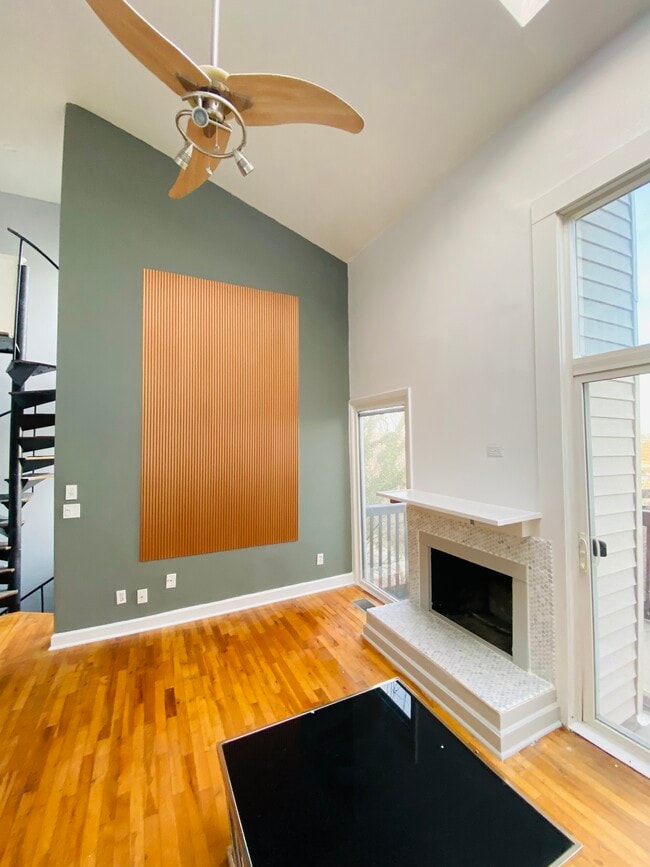 Photo - 2311 Maryland Ave Unidad C