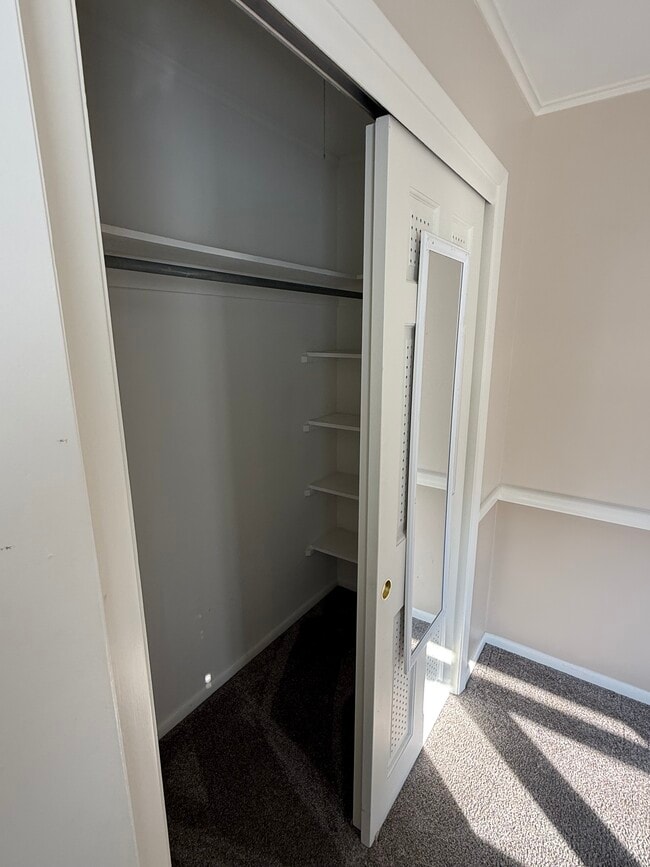 Photo - 115 N 17th St