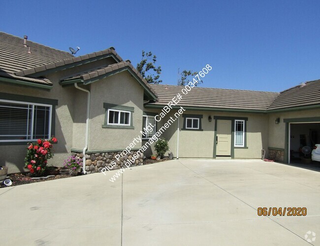 Building Photo - Orcutt Single Story Private Entry Granny Unit Rental
