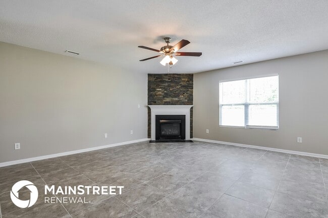 Photo - 4605 Smarty Jones Dr