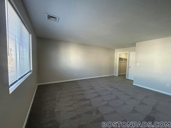 Photo - 715 N Main St Unit 7