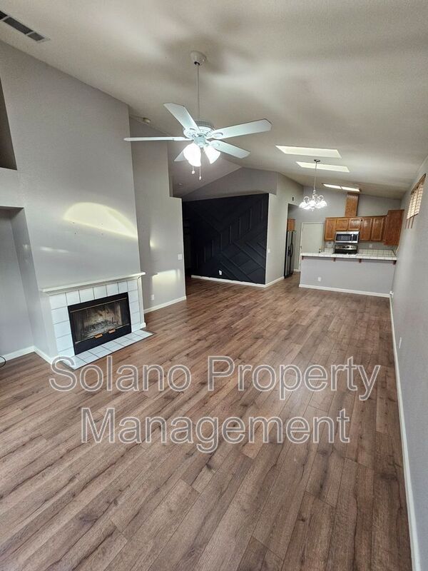 Photo - 246 Potrero St