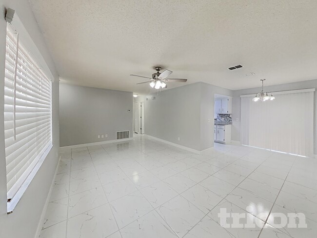 Photo - 2550 Mill Run Blvd