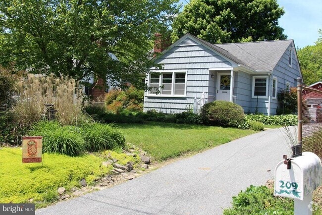 Building Photo - 209 Choptank Ave Rental