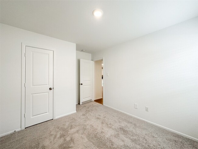 Building Photo - 1480 Las Cuevas Dr Rental