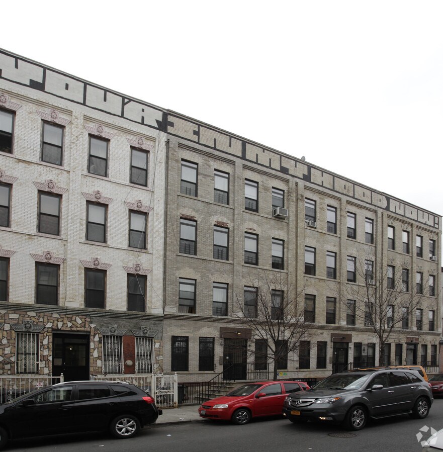 Photo - 304 Jefferson St Apartments