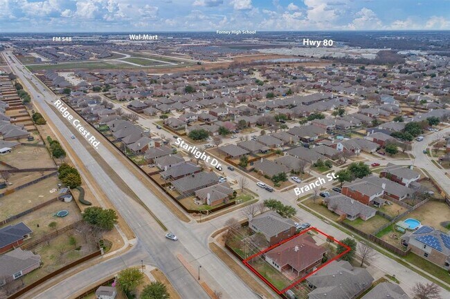 Photo - 202 Starlight Dr