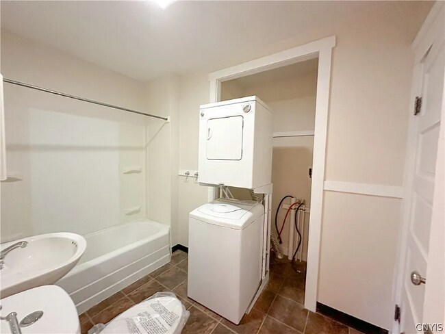 Photo - 310 Shuart Ave