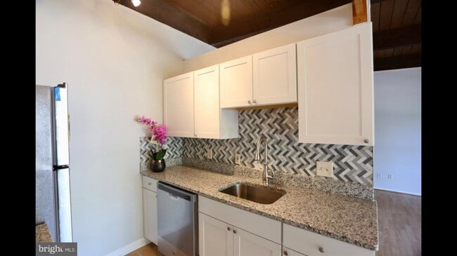 Photo - 4949 Americana Dr Condo Unit 203