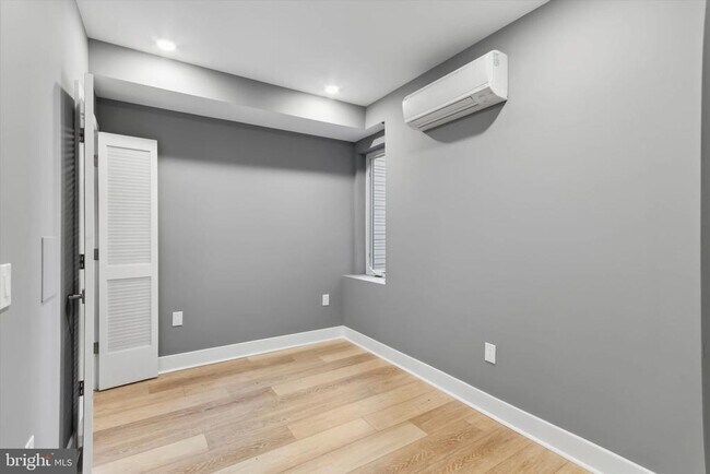 Photo - 1615 Poplar St Unidad 4