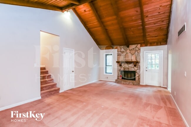 Photo - 4949 Dana Dr NE