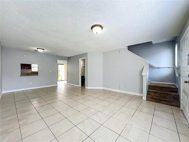 1604 Little Falls Cir