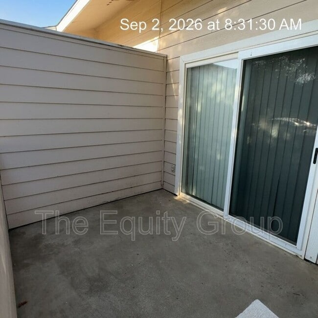 Photo - 445 N Park St