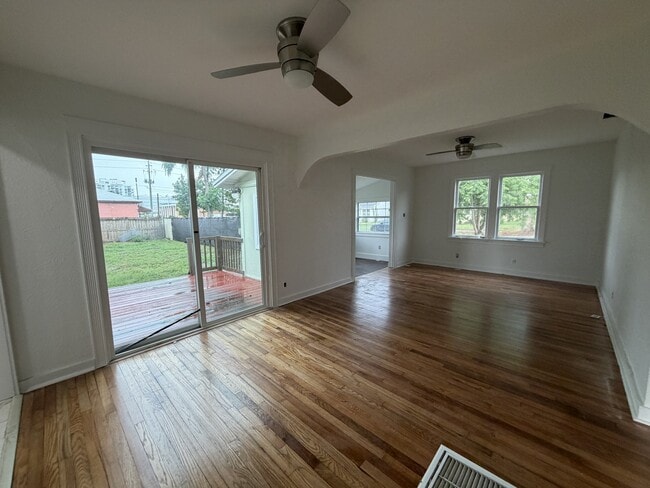 2 Bed/1 Bath