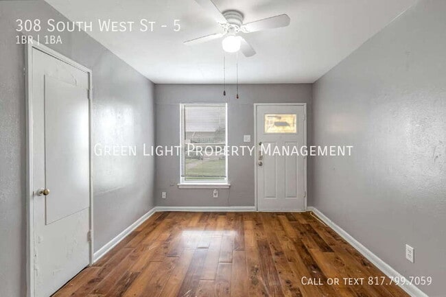 Photo - 308 S W St Unit 5