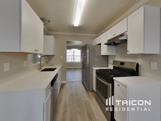 Photo - 65 Applewood Cir