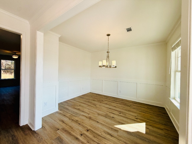 Photo - 7267 Millbrae Walk