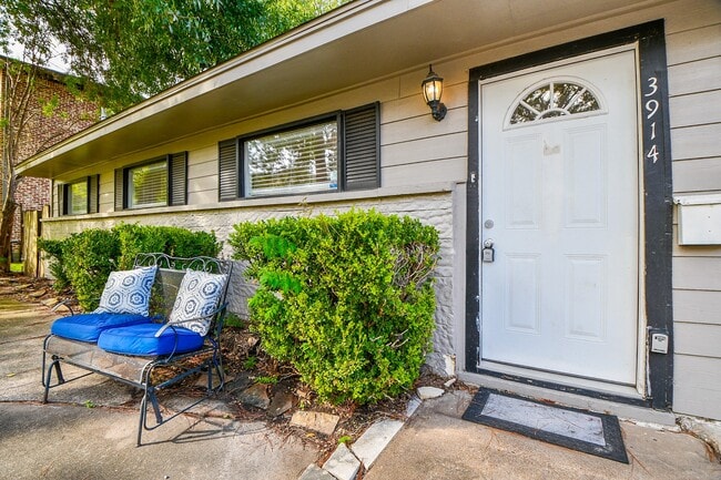 Photo - 3914 Childress St