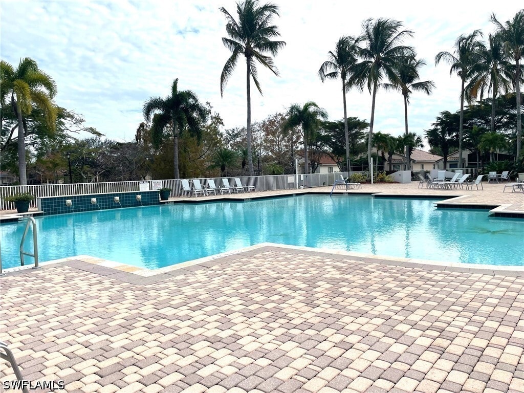 Photo - 20319 Castlemaine Ave