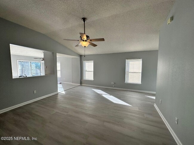 Photo - 348 Bostwick Cir