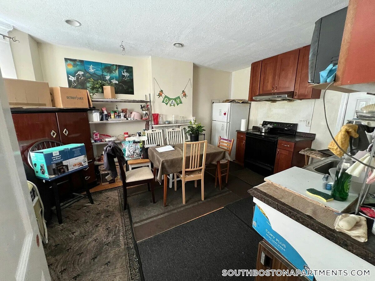 Photo - 151 Dorchester St Unidad H