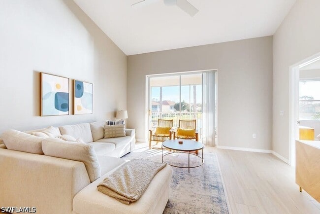 Building Photo - 350 Robin Hood Cir Unit 202