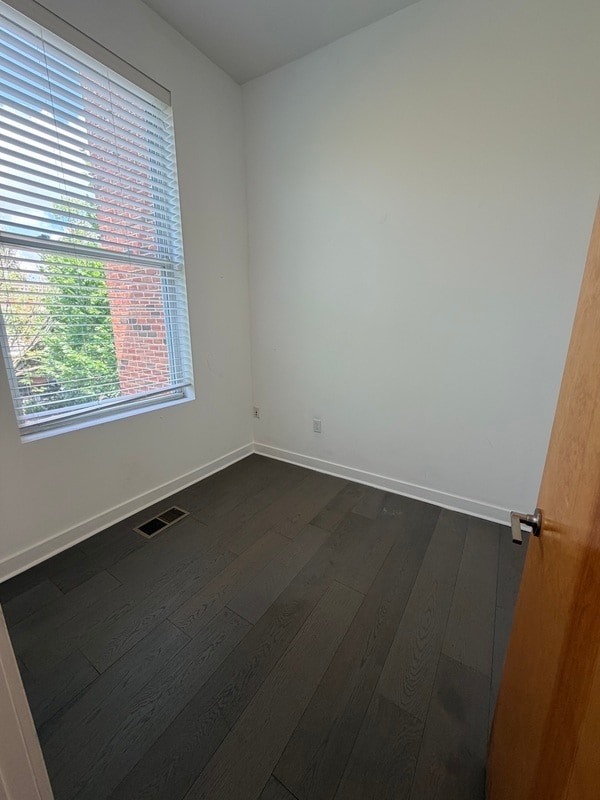Photo - 327 N 24th St