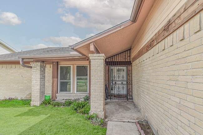 Photo - 12054 Plumpoint Dr