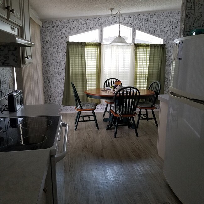 Photo - 7673 Longhorn Ave