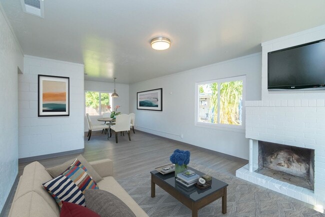 Photo - Cozy & Convenient 3 Bedroom Home with Spacious Living Areas