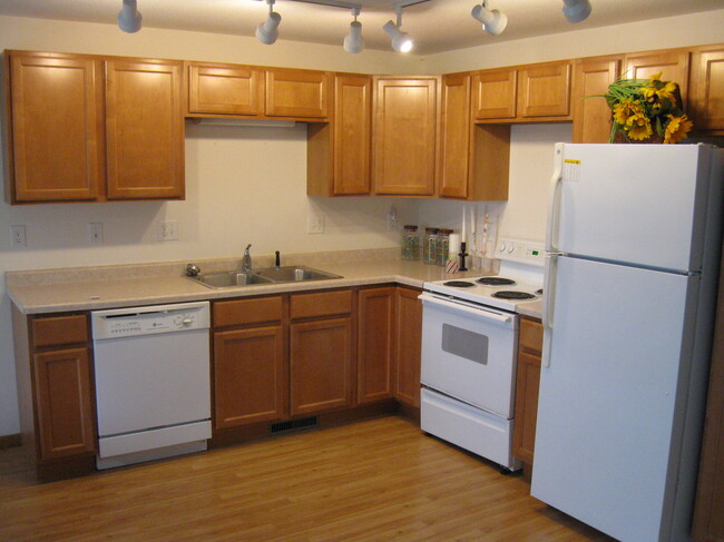 Photo - 3752 Vonderheide Dr SW Unit Apartment