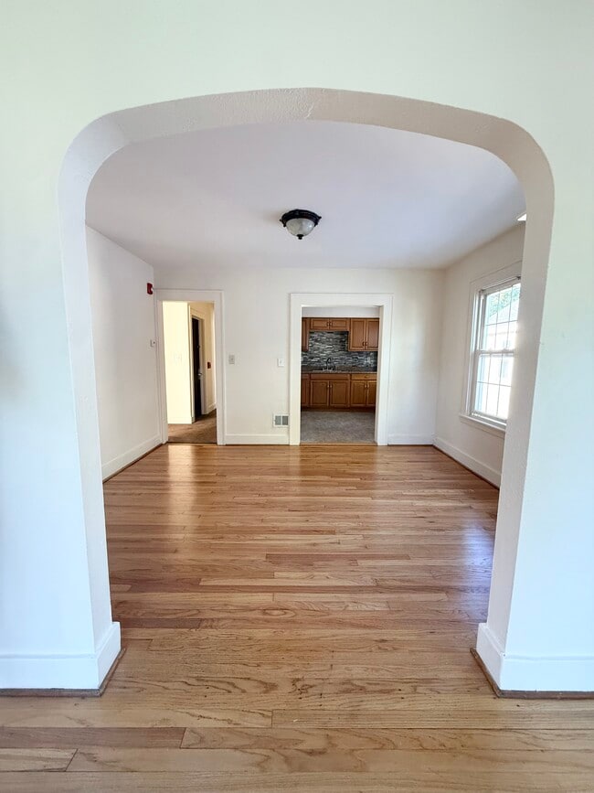 Photo - 225 Wilmore Pl