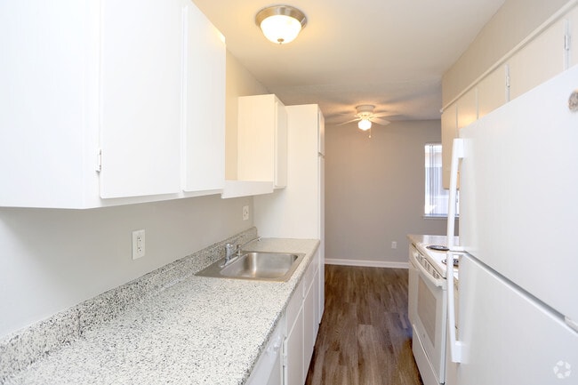 1BR 1BA-628 Sq Ft - The Canopy