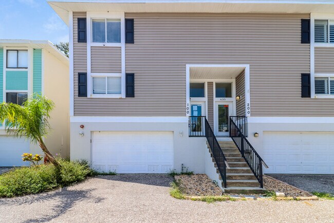 Photo - Tropical Dunedin Rental