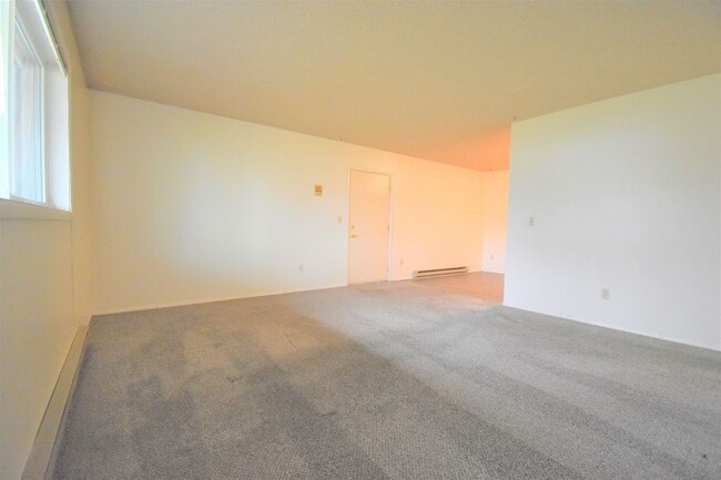 Photo - Great 2 bedroom one bath apartment. Close to MSU. Unit 45