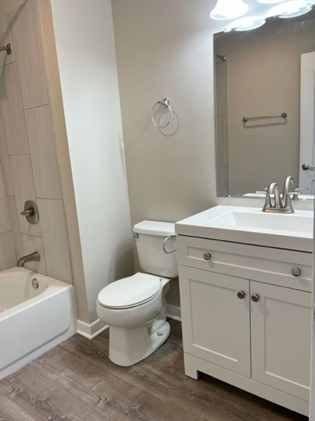 Photo - 1805 Dainesway Dr