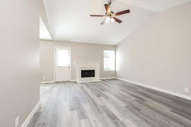 Photo - 849 Lavergne Ln