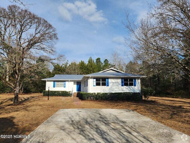 Building Photo - 63 Jesse Lee Ln Rental