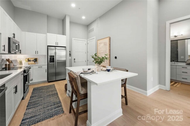 Photo - 9035 Lindholm Dr Unit B3