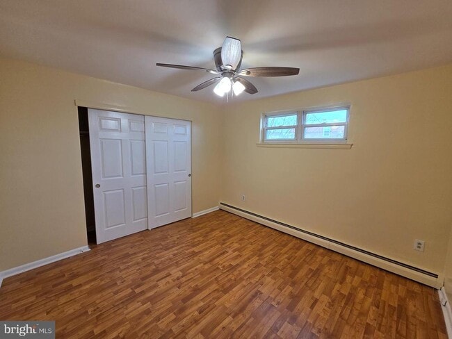 Photo - 553 Fanshawe St